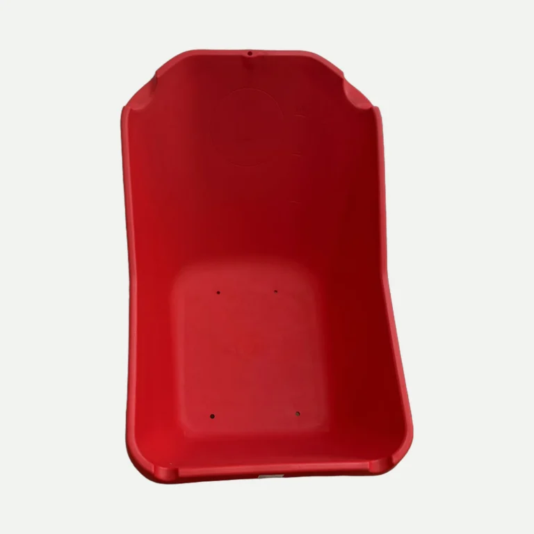 Bac rouge realise par Plazur Industries