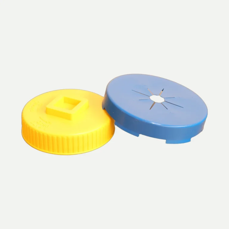 Couvercle jaune realise par Plazur Industries