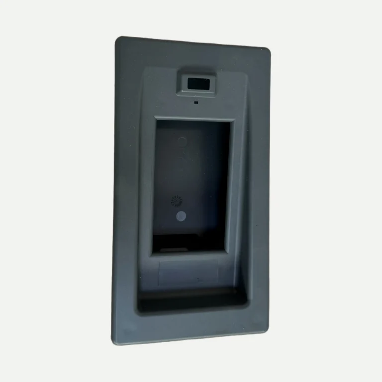 Produit plastique gris realise par Plazur Industries