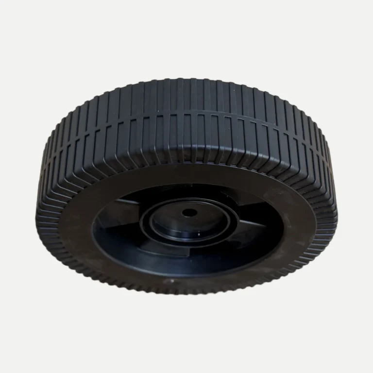 Roue noir realise par Plazur Industries