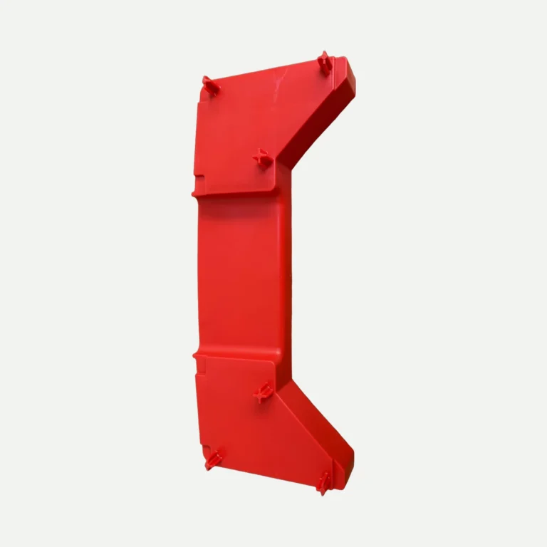 Support rouge realise par Plazur Industries